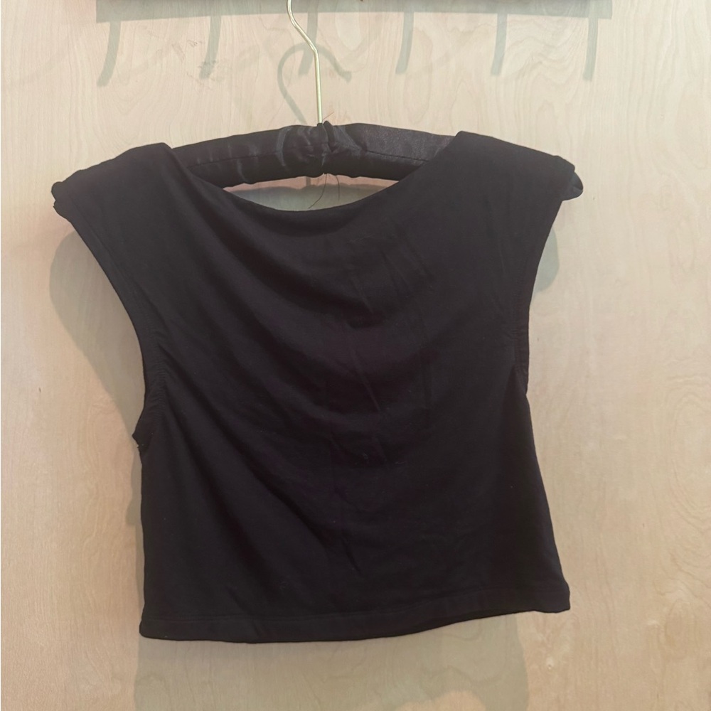 Katie J NYC cap sleeve crop top - Picture 3 of 4
